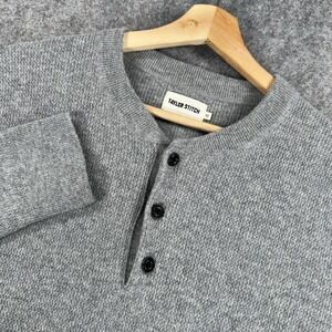Taylor Stitch Hudson Sweater Mens 42 Large Gray 100% Merino Wool Henley